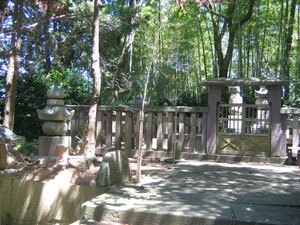 毛利輝元の墓がある天樹院(堀内)