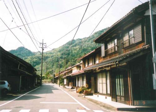 三見市の町並み