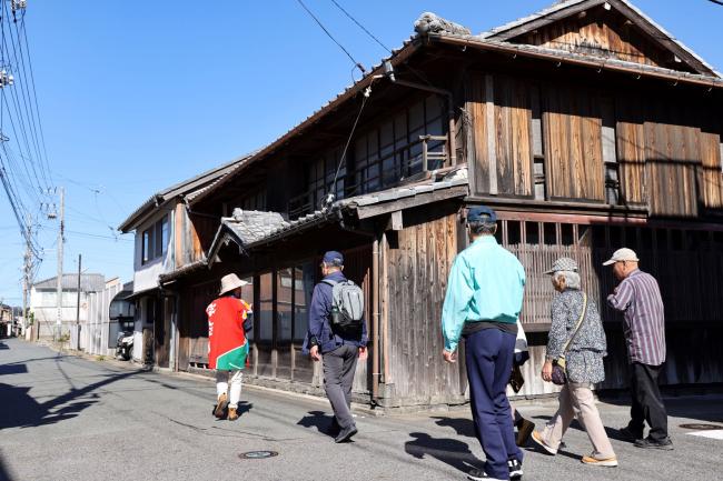 米屋町に続く筋