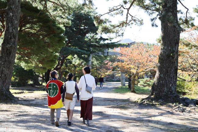 萩城跡　指月公園の中をゆっくり歩きます。