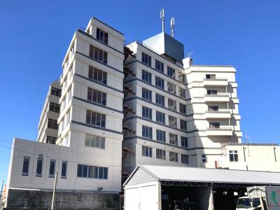 グランド萩イースト外観