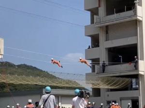 ロープブリッジ渡過