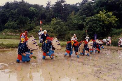 上三原の田植ばやし（写真は過去の資料）