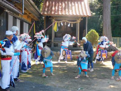 田植ばやし披露のようす